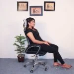 Office Manager Chair White Body ()